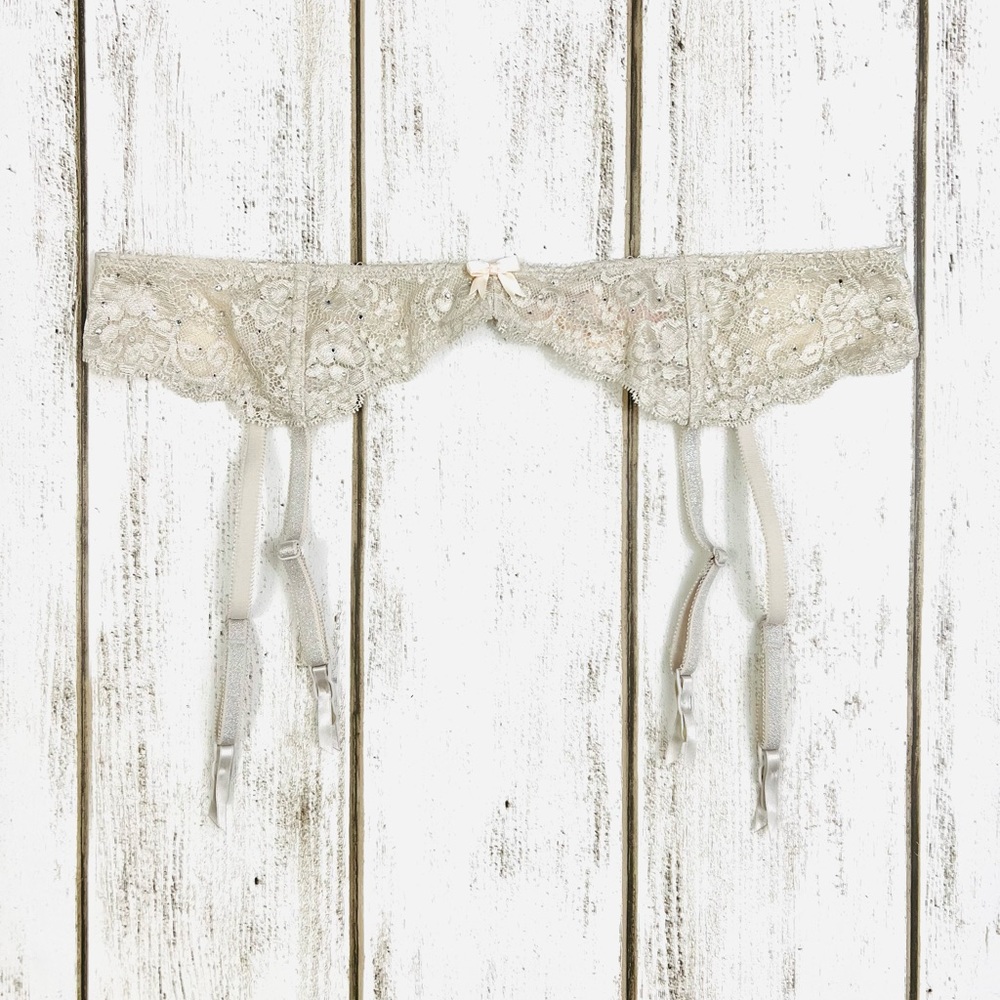 Victoria’s Secret Garter Belt Lingerie M/L